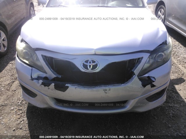 4T1BF3EK0BU679939 - 2011 TOYOTA CAMRY SE/LE/XLE SILVER photo 6