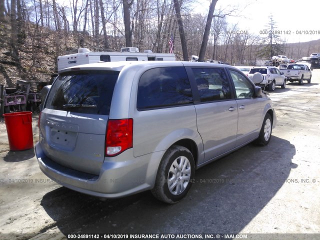 2C4RDGBG0JR288494 - 2018 DODGE GRAND CARAVAN SE GRAY photo 4