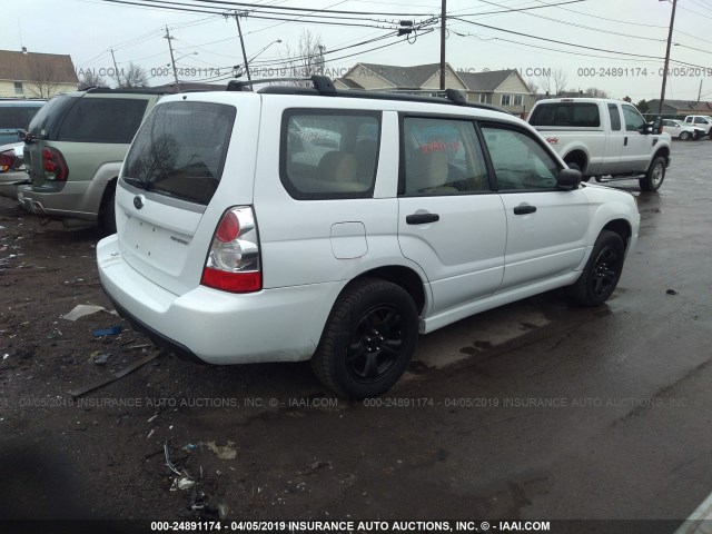 JF1SG63677H747796 - 2007 SUBARU FORESTER WHITE photo 4