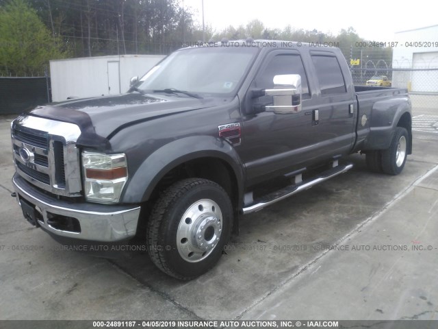 1FTXW43R28EA42845 - 2008 FORD F450 SUPER DUTY GRAY photo 2