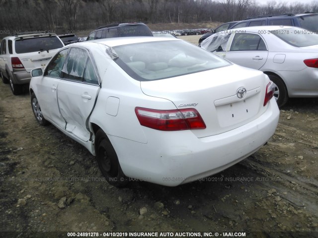 4T1BE46KX9U841822 - 2009 TOYOTA CAMRY SE/LE/XLE WHITE photo 3