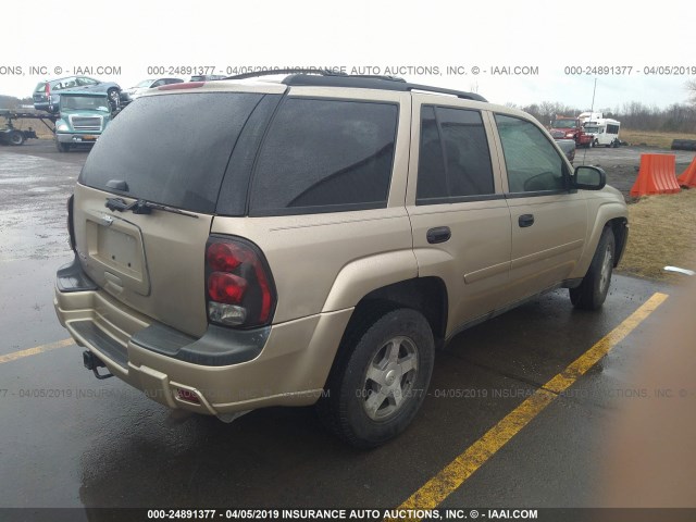 1GNDT13S362114848 - 2006 CHEVROLET TRAILBLAZER LS/LT TAN photo 4