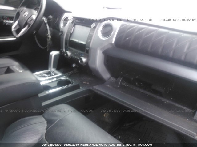 5TFAW5F1XFX470004 - 2015 TOYOTA TUNDRA CREWMAX 1794/PLATINUM 黑色 照片 5