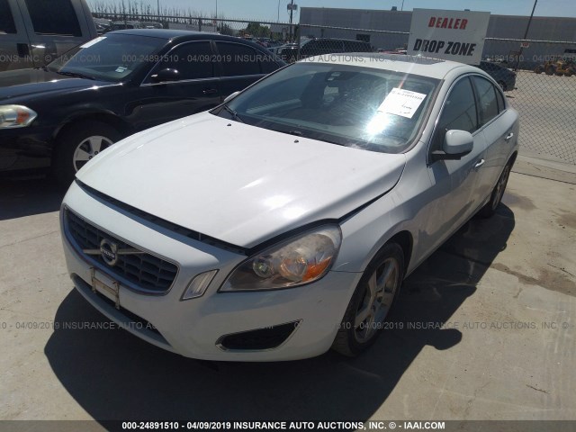 YV1622FS1C2133460 - 2012 VOLVO S60 T5 WHITE photo 2