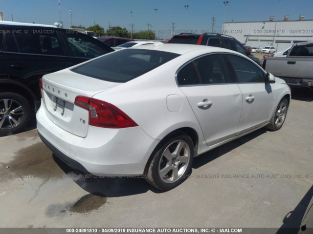 YV1622FS1C2133460 - 2012 VOLVO S60 T5 WHITE photo 4