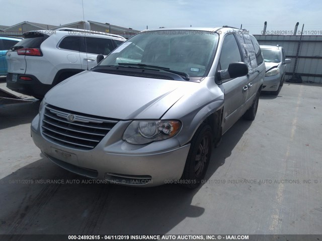 2C4GP54L35R337674 - 2005 CHRYSLER TOWN & COUNTRY TOURING SILVER photo 2
