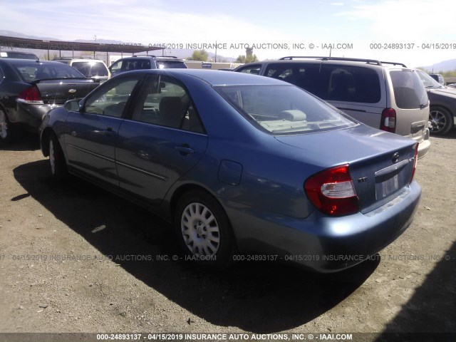 JTDBE32K830157340 - 2003 TOYOTA CAMRY LE/XLE Көк фото 3