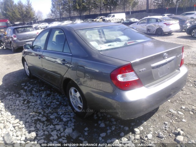 4T1BF30K13U562914 - 2003 TOYOTA CAMRY LE/XLE/SE GRAY photo 3