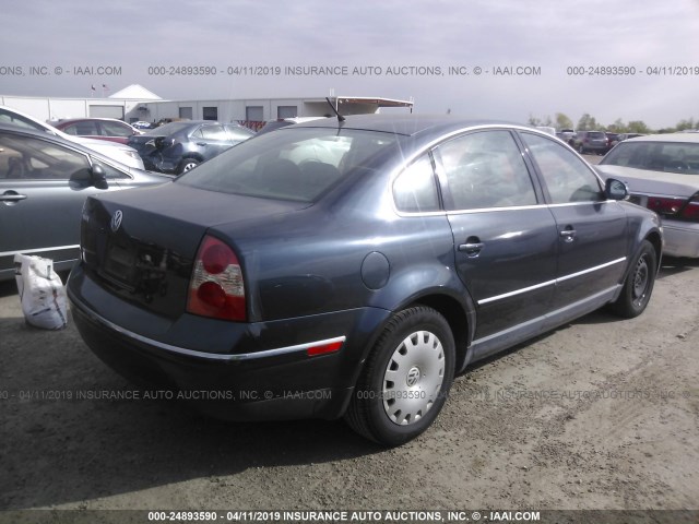 WVWMD63B24E287310 - 2004 VOLKSWAGEN PASSAT GL BLUE photo 4