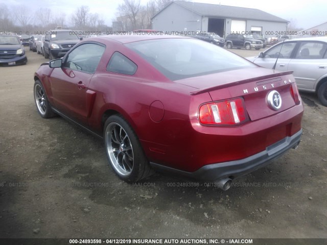 1ZVBP8AM7C5214265 - 2012 FORD MUSTANG MAROON photo 3