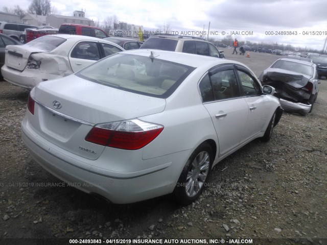 KMHGC46E29U036774 - 2009 HYUNDAI GENESIS 3.8L WHITE photo 4