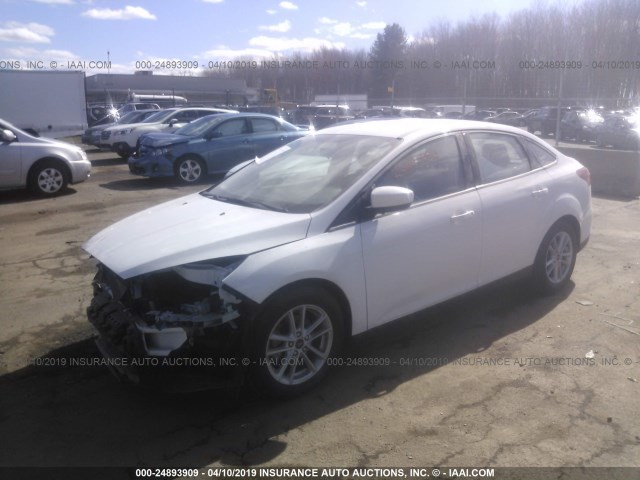 1FADP3F27JL200385 - 2018 FORD FOCUS SE WHITE photo 2