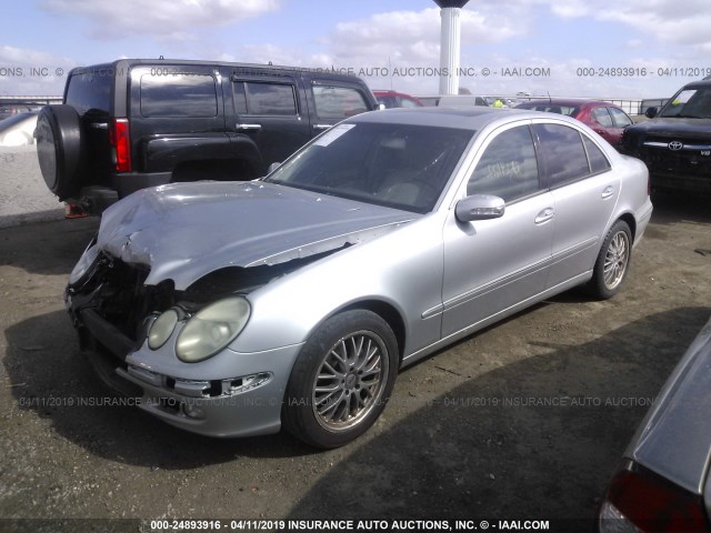 WDBUF65J54A463397 - 2004 MERCEDES-BENZ E 320 SILVER photo 2