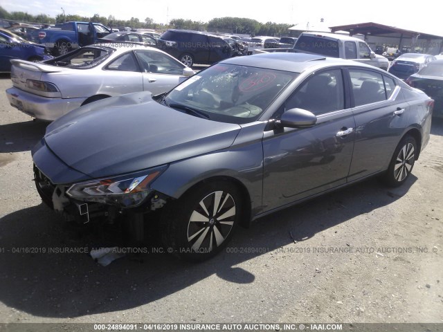 1N4BL4EV0KN303867 - 2019 NISSAN ALTIMA SL SILVER photo 2