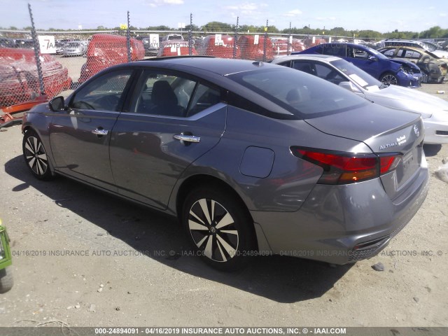 1N4BL4EV0KN303867 - 2019 NISSAN ALTIMA SL SILVER photo 3