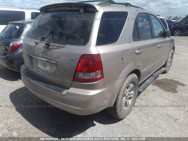 KNDJD733655377000 - 2005 KIA SORENTO EX/LX TAN photo 4