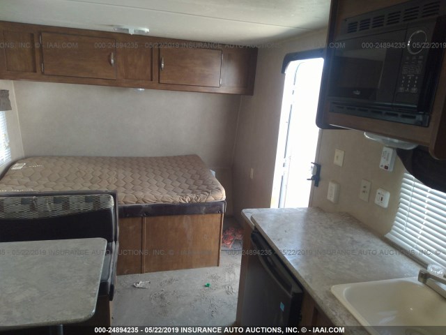 4X4TWDV1XG7351661 - 2016 FOREST RIVER OTHER  白色 照片 8