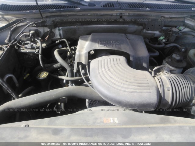 1FMPU18L22LA83984 - 2002 FORD EXPEDITION EDDIE BAUER WHITE photo 10