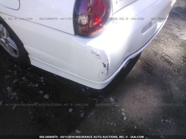 2G1WX15KX19267023 - 2001 CHEVROLET MONTE CARLO SS თეთრი ფოტო 6