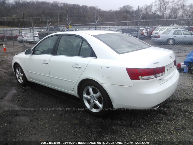 5NPEU46FX7H218702 - 2007 HYUNDAI SONATA SE/LIMITED WHITE photo 3