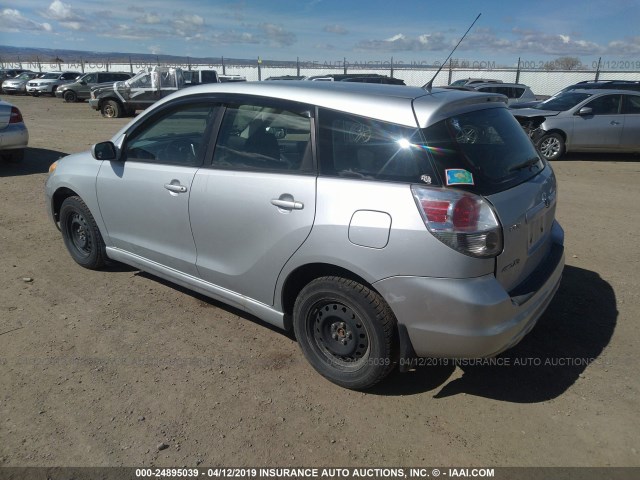 2T1LR32E36C557917 - 2006 TOYOTA COROLLA MATRIX XR SILVER photo 3