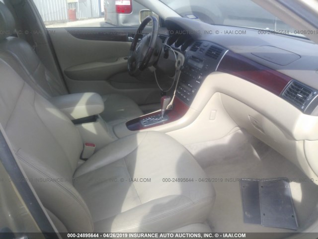 JTHBF30G520025466 - 2002 LEXUS ES 300 GOLD photo 5