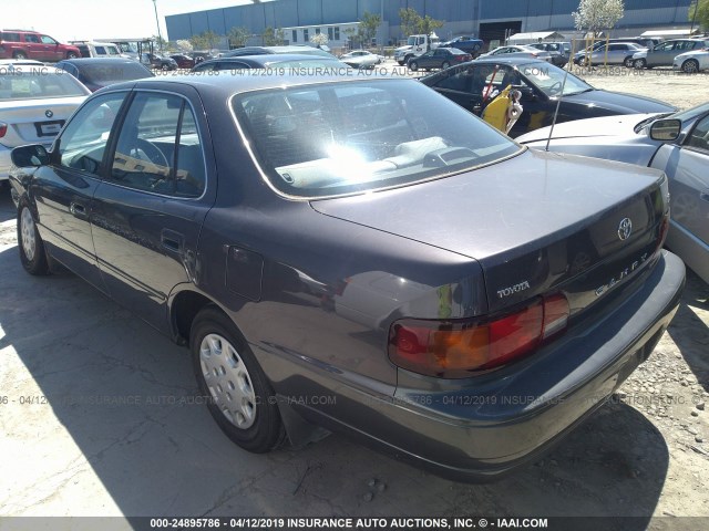 4T1BG12K5TU917467 - 1996 TOYOTA CAMRY DX/LE/XLE GRAY photo 3