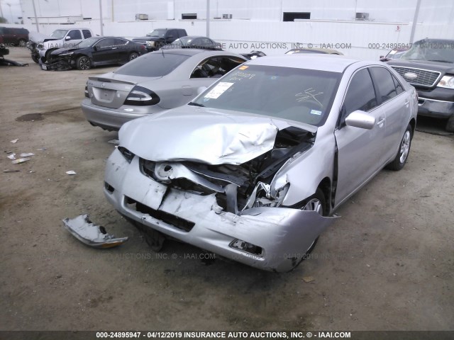 4T1BE46K29U296246 - 2009 TOYOTA CAMRY SE/LE/XLE SILVER photo 2