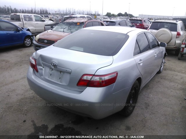 4T1BE46K29U296246 - 2009 TOYOTA CAMRY SE/LE/XLE SILVER photo 4