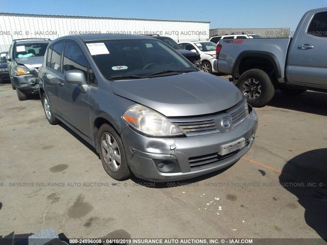 3N1BC13E97L406663 - 2007 NISSAN VERSA S/SL GRAY photo 1