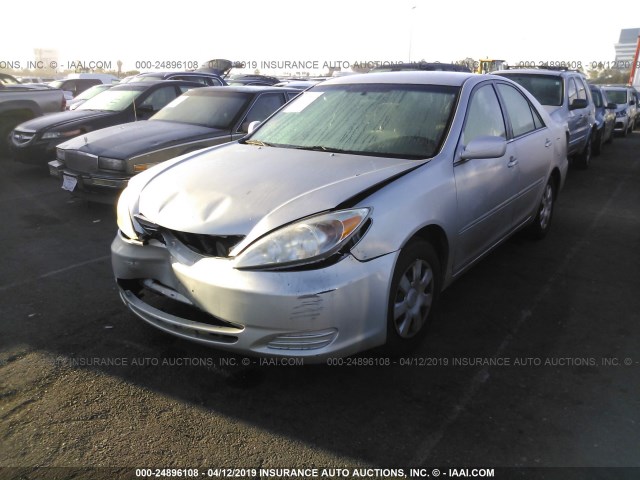 4T1BE32K03U642401 - 2003 TOYOTA CAMRY LE/XLE/SE SILVER photo 2