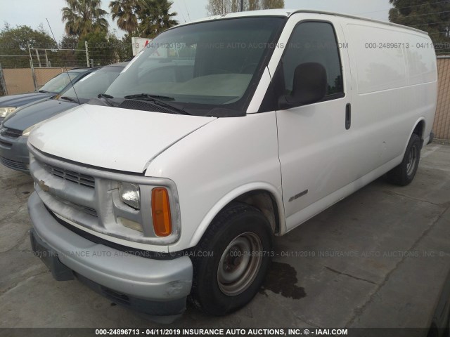 1GCFG15WX11224865 - 2001 CHEVROLET EXPRESS G1500  WHITE photo 2