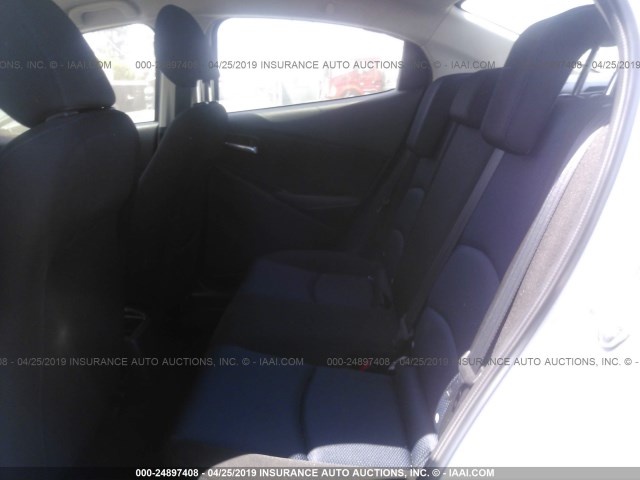 3MYDLBYVXJY306345 - 2018 TOYOTA YARIS IA 银色 照片 8