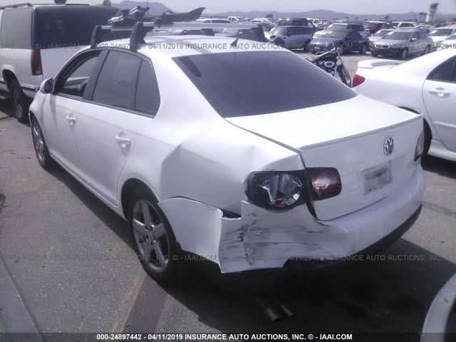 3VWAZ7AJ7AM094349 - 2010 VOLKSWAGEN JETTA LIMITED WHITE photo 3