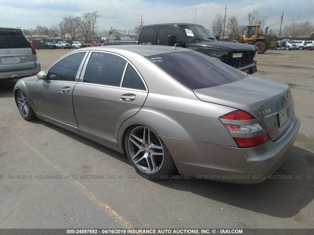 WDDNG71X17A095779 - 2007 MERCEDES-BENZ S 550 SILVER photo 3