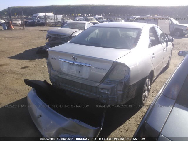 4T1BE30K42U512901 - 2002 TOYOTA CAMRY LE/XLE/SE SILVER photo 4