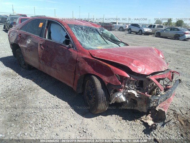 4T1BF3EK2BU735055 - 2011 TOYOTA CAMRY SE/LE/XLE RED photo 1