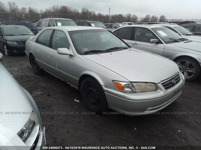 4T1BG22K31U775459 - 2001 TOYOTA CAMRY CE/LE/XLE SILVER photo 1