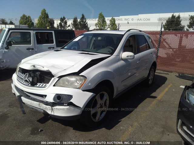 4JGBB86E38A439750 - 2008 MERCEDES-BENZ ML 350 WHITE photo 2