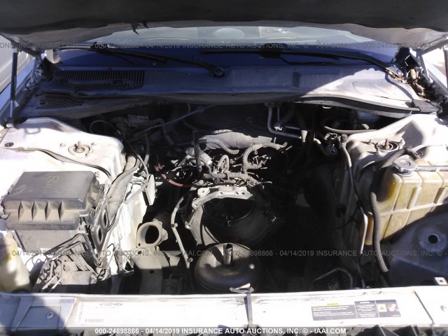 2C3JA43R45H604287 - 2005 CHRYSLER 300 SILVER photo 10