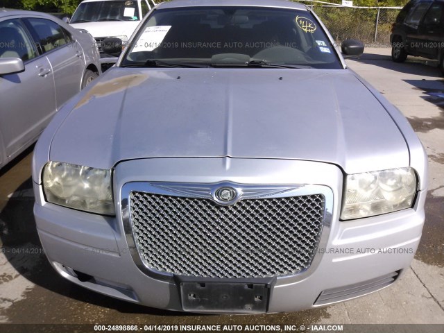 2C3JA43R45H604287 - 2005 CHRYSLER 300 SILVER photo 6