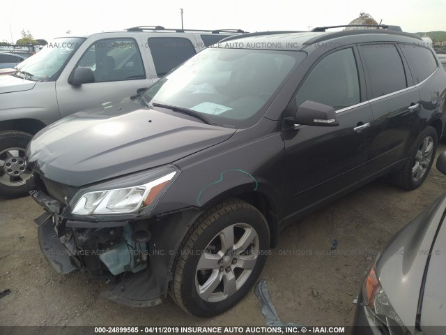 1GNKRGKD2GJ200039 - 2016 CHEVROLET TRAVERSE LT GRAY photo 2