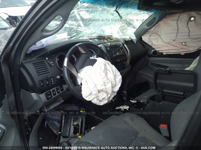 5TFLU4EN8CX046488 - 2012 TOYOTA TACOMA DOUBLE CAB 灰色 照片 5