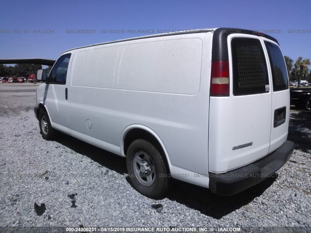 1GCFG15X771253533 - 2007 CHEVROLET EXPRESS G1500  WHITE photo 3