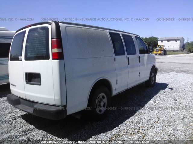 1GCFG15X771253533 - 2007 CHEVROLET EXPRESS G1500  WHITE photo 4