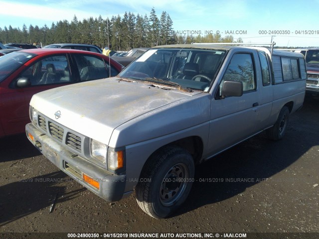 1N6SD16S2PC364602 - 1993 NISSAN TRUCK KING CAB SILVER photo 2