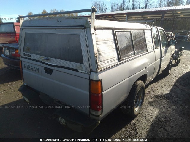 1N6SD16S2PC364602 - 1993 NISSAN TRUCK KING CAB SILVER photo 4