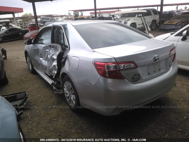 4T1BD1FK5EU113238 - 2014 TOYOTA CAMRY HYBRID/LE/XLE SILVER photo 3