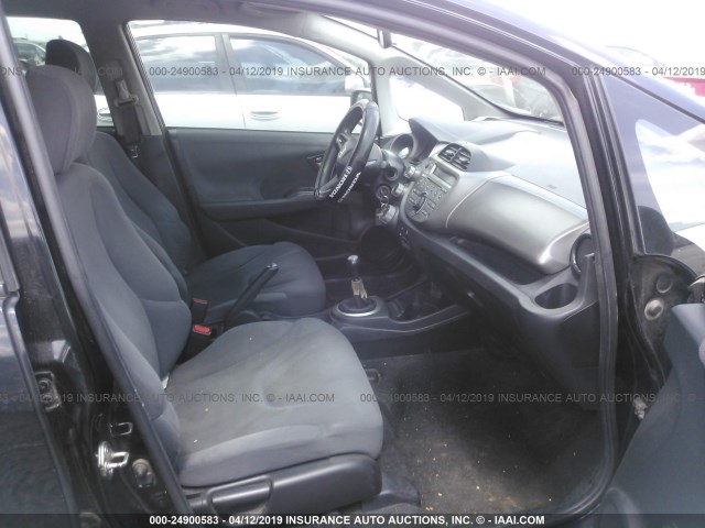 JHMGE87299S038185 - 2009 HONDA FIT BLACK photo 5