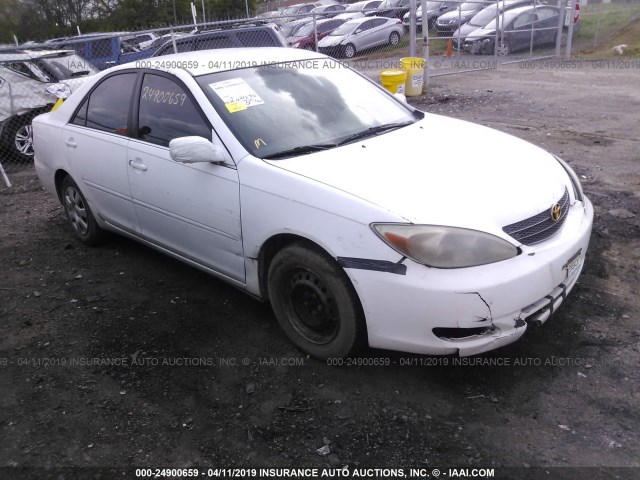 4T1BE32KX2U086631 - 2002 TOYOTA CAMRY LE/XLE/SE WHITE photo 1